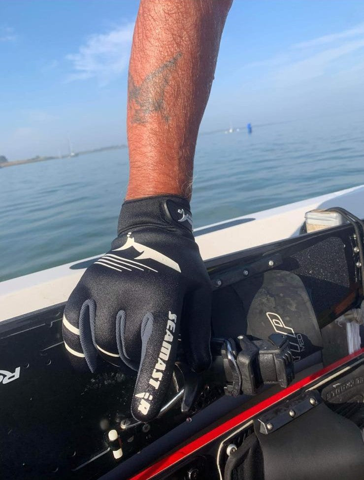 Cyclone 1.0 water sports Glove